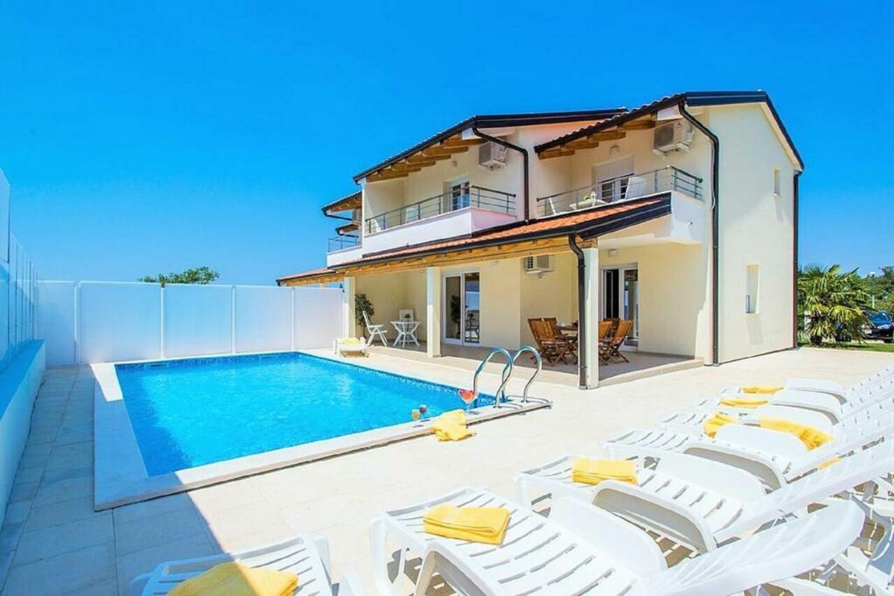 Villa Sanja Plovanija 외부 사진