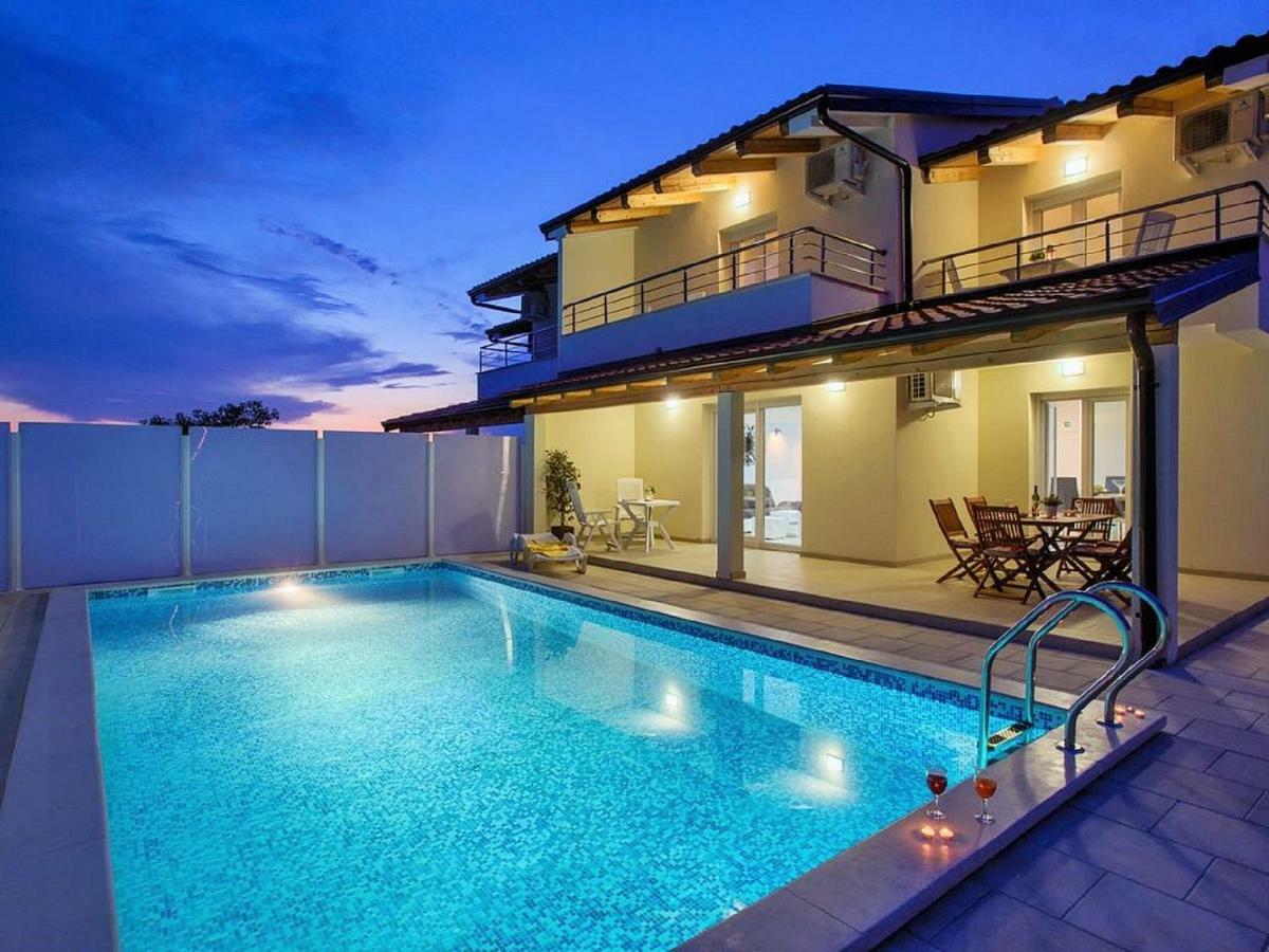 Villa Sanja Plovanija 외부 사진